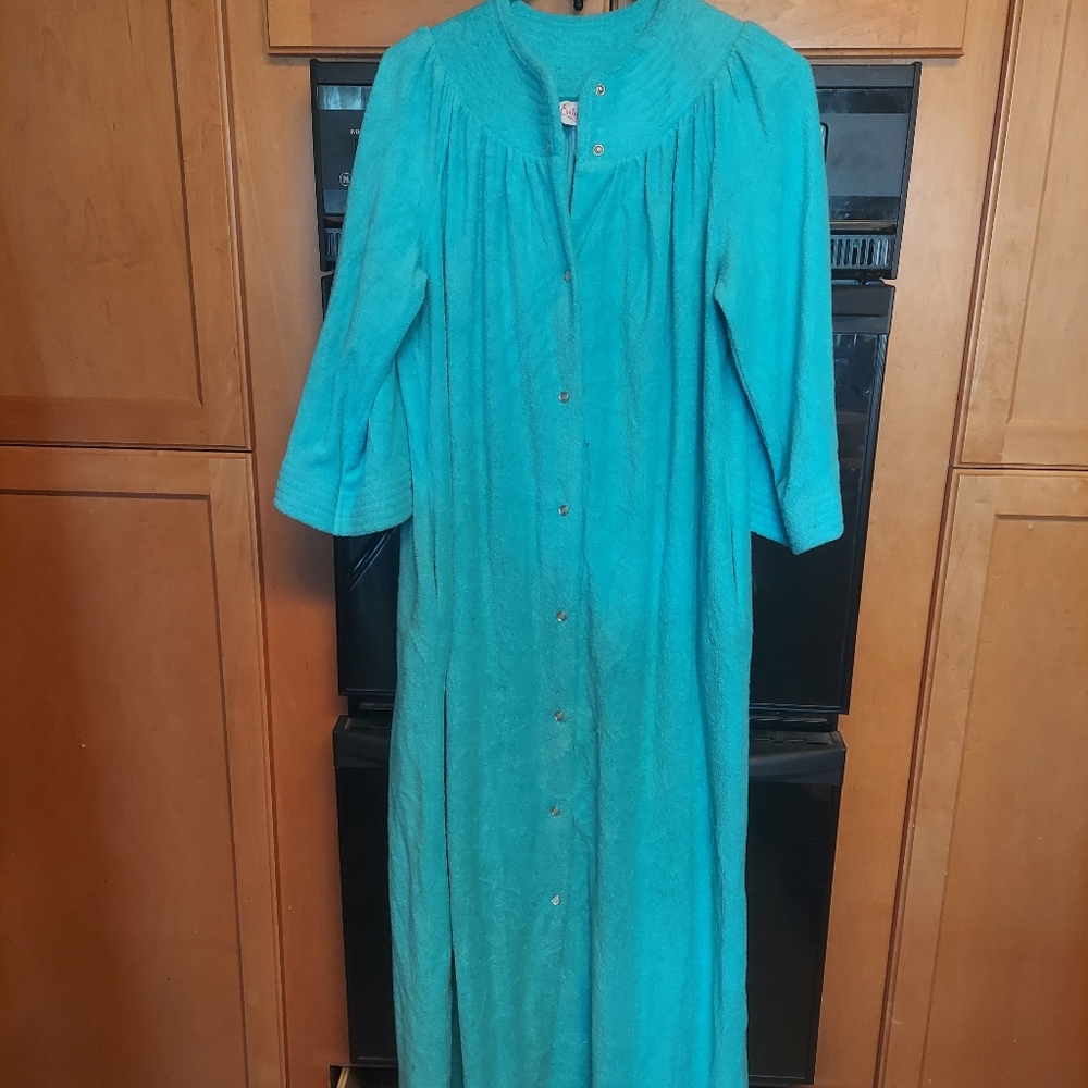 Evelyn Pearson Robe Velour Terry Cotton Poly Snap Fro… - Gem